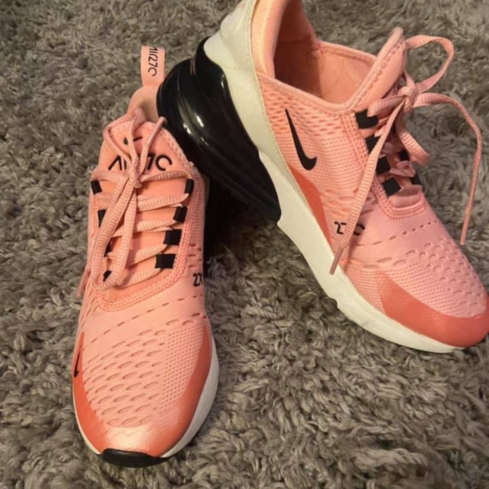 Nike Air Max 270